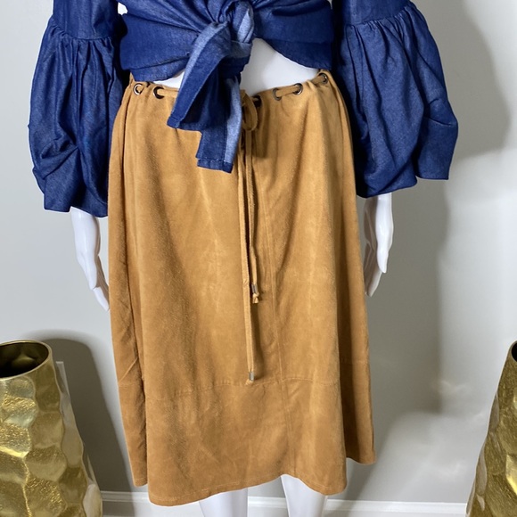 New Directions Cognac Skirt Size M - Picture 5 of 6